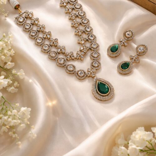 The Emerald Statement Necklace Set