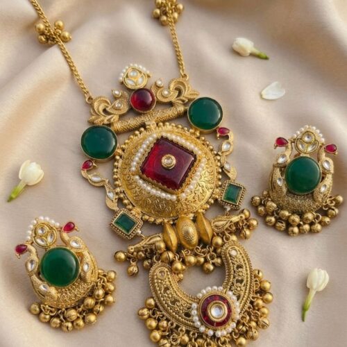Maharani Gulnaar Set
