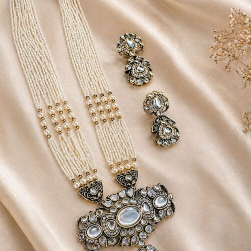 Chandrika Pearl Set
