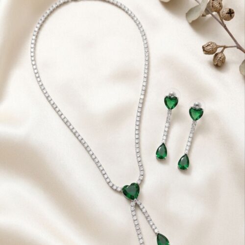 Queen’s Heirloom Emeralds Necklace Set