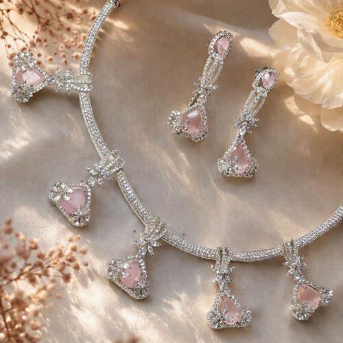Floral Glimmer Necklace Set